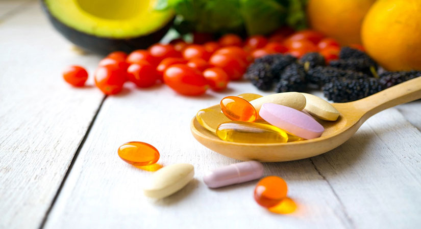 Razlika med vitaminom C in askorbinsko kislino Razlika med vitaminom C in askorbinsko kislino
